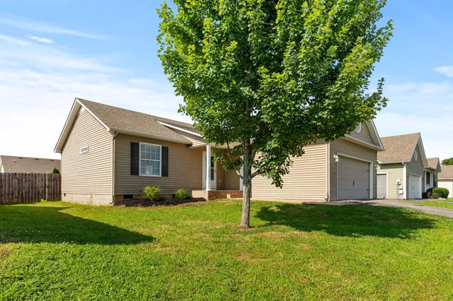 $1,700 | 1820 Emily Lane, Columbia, TN 38401