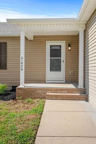 $1,700 | 1820 Emily Lane, Columbia, TN 38401