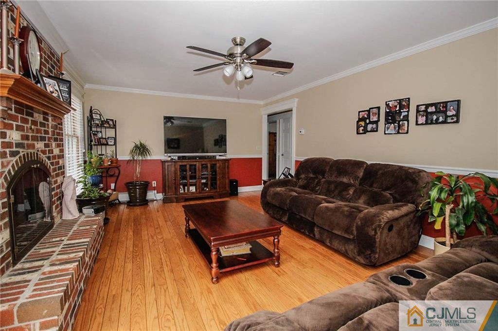 208 Old Forge Road Monroe Township, NJ 08831 - Photo 7 of 25 Gallery Image 7