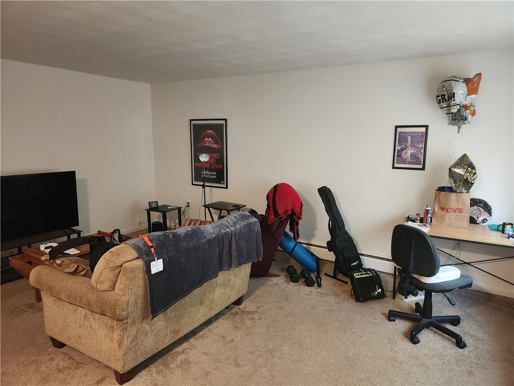 18 Langslow Street, Unit 5 Rochester, NY 14620 - Photo 4 of 7