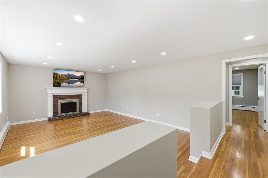 16 Hamilton Street Milford, MA 01757 - Photo 5 of 42