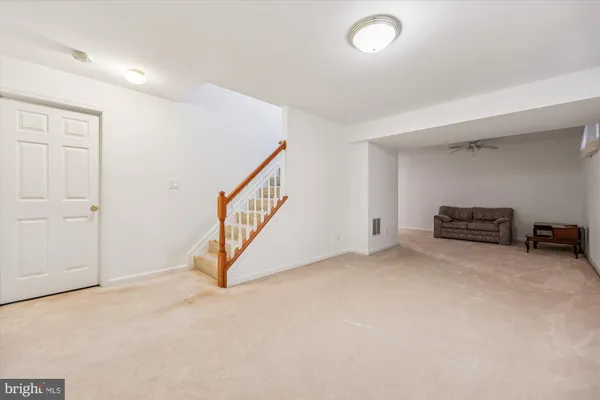 an entryway in a room