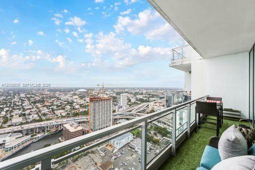 92 Southwest 3rd Street, Unit 5108 Miami, FL 33130 - Photo 16 of 24