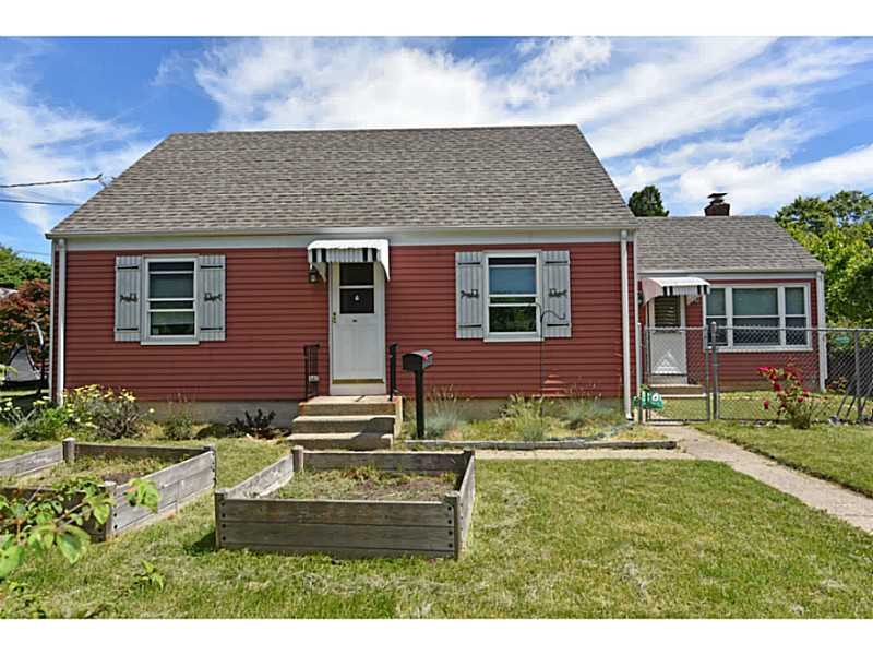187 Strawberry Field Road Warwick, RI 02886 - Photo 17 of 17 Exterior Front.