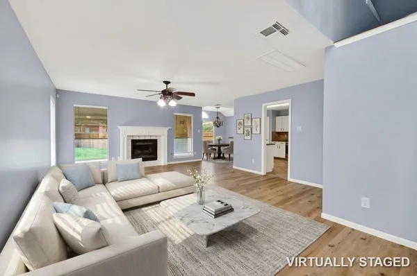 $320,000 | 3608 Lochmoor Lane, Pearland, TX 77581