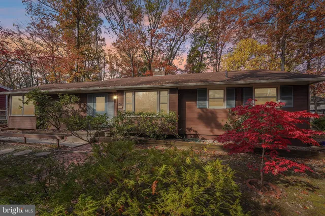 $420,000 | 112 Setauket Trail, Medford Lakes, NJ 08055