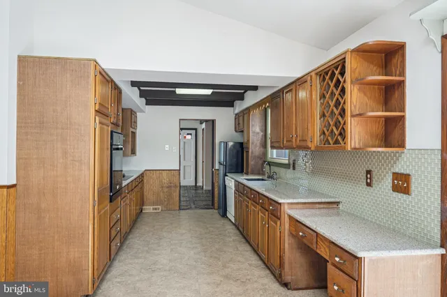 $420,000 | 112 Setauket Trail, Medford Lakes, NJ 08055