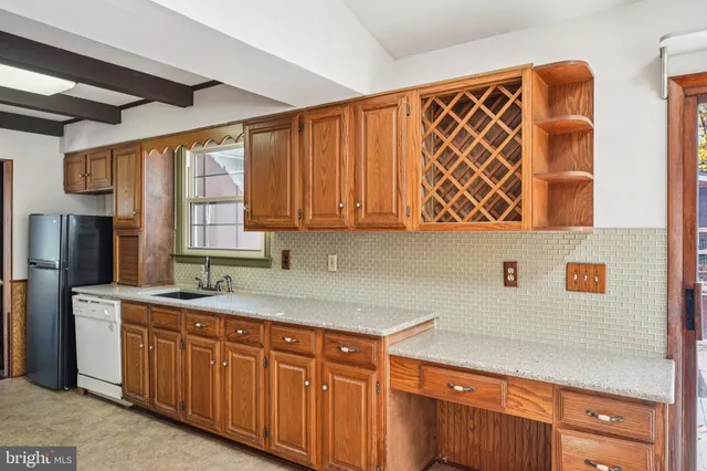 $420,000 | 112 Setauket Trail, Medford Lakes, NJ 08055