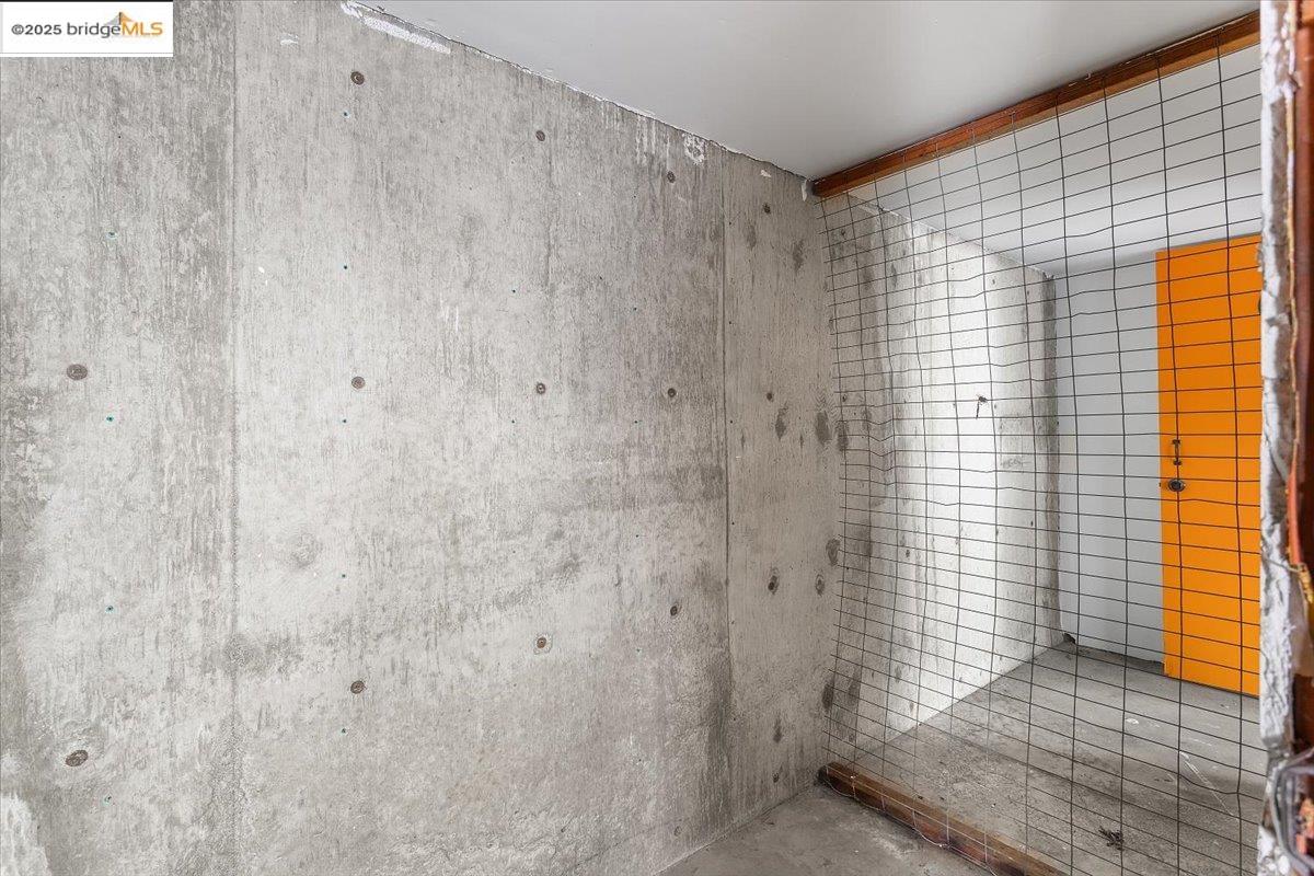1610 Milvia Street Berkeley, CA 94709 - Photo 20 of 24 a bathroom with a shower