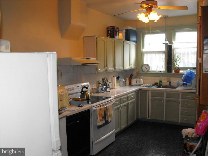 350 Spring Street Reading, PA 19601 - Photo 12 of 20 Gallery Image 12