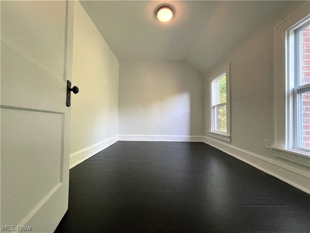 3672 Bainbridge Road Cleveland, OH 44118 - Photo 12 of 15