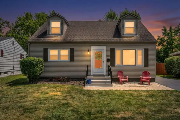 $319,900 | 2811 Brookpark Circle East, Grove City, OH 43123