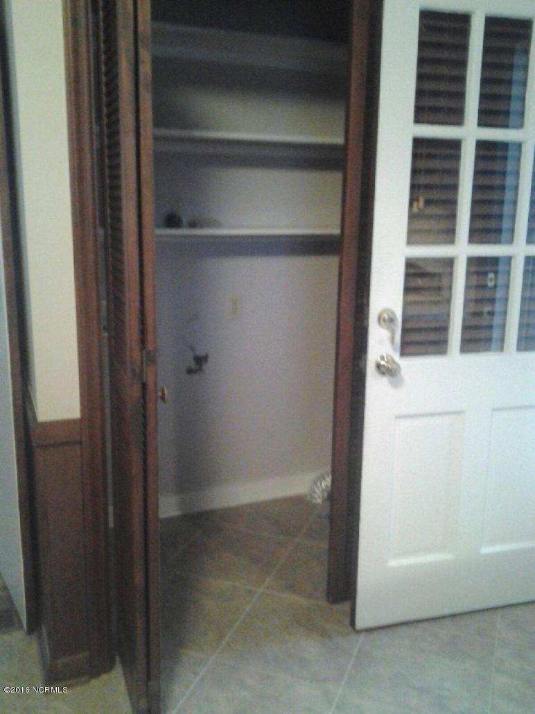 2107 W Road Kinston, NC 28501 - Photo 2 of 7 IMG_20141209_152459