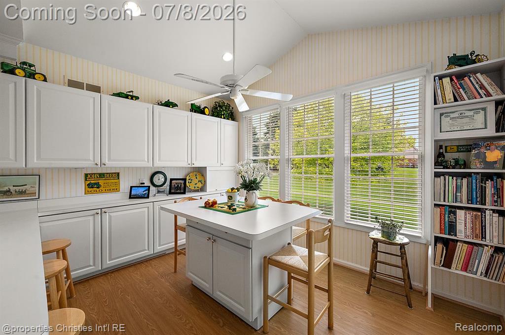 1946 Dunham Drive Rochester, MI 48306 - Photo 15 of 38