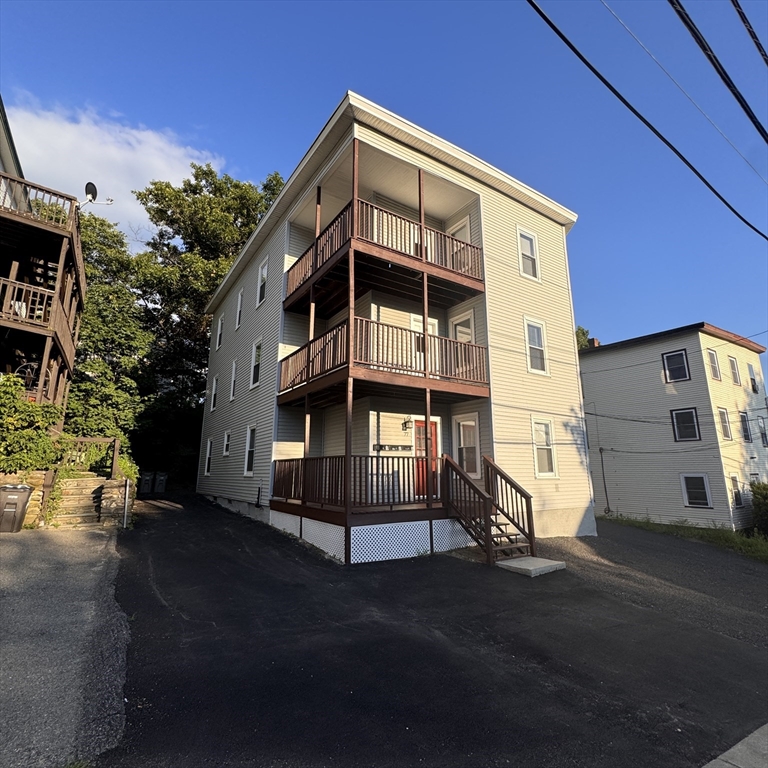 77 Oak Street, Unit 2 Gardner, MA 01440 - Photo 2 of 16 Gallery Image 2
