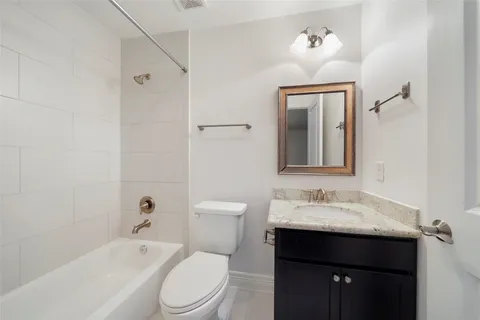 $399,000 | 724 Link Road, Houston, TX 77009