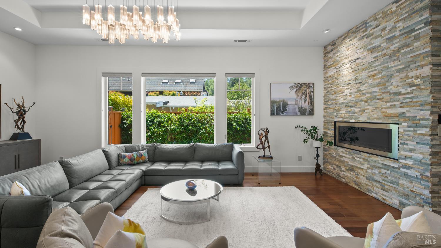 21 Eye Street San Rafael, CA 94901 - Photo 18 of 92