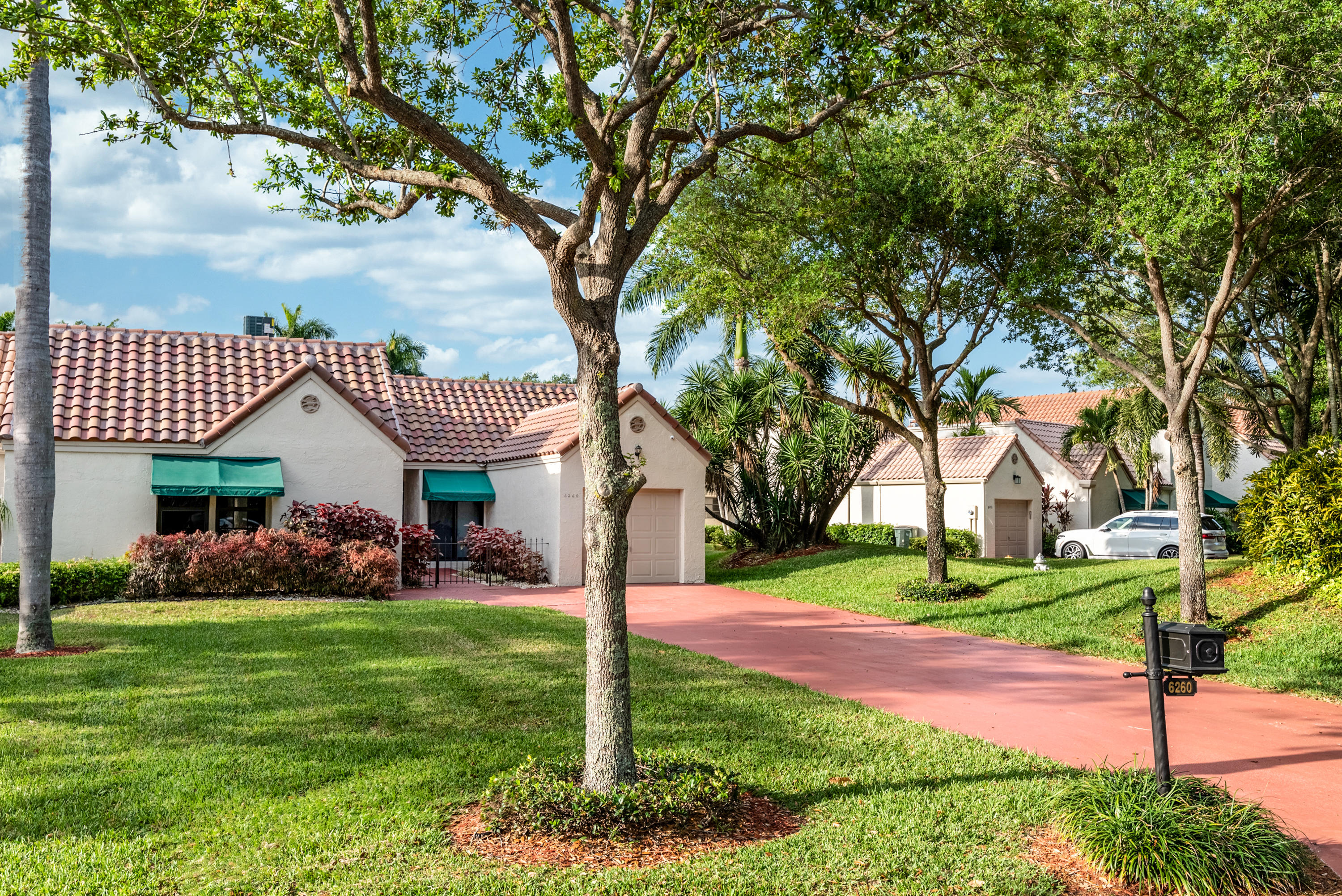 6260 Vía Tierra Boca Raton, FL 33433 - Photo 3 of 39 6260ViaTierra#3-47