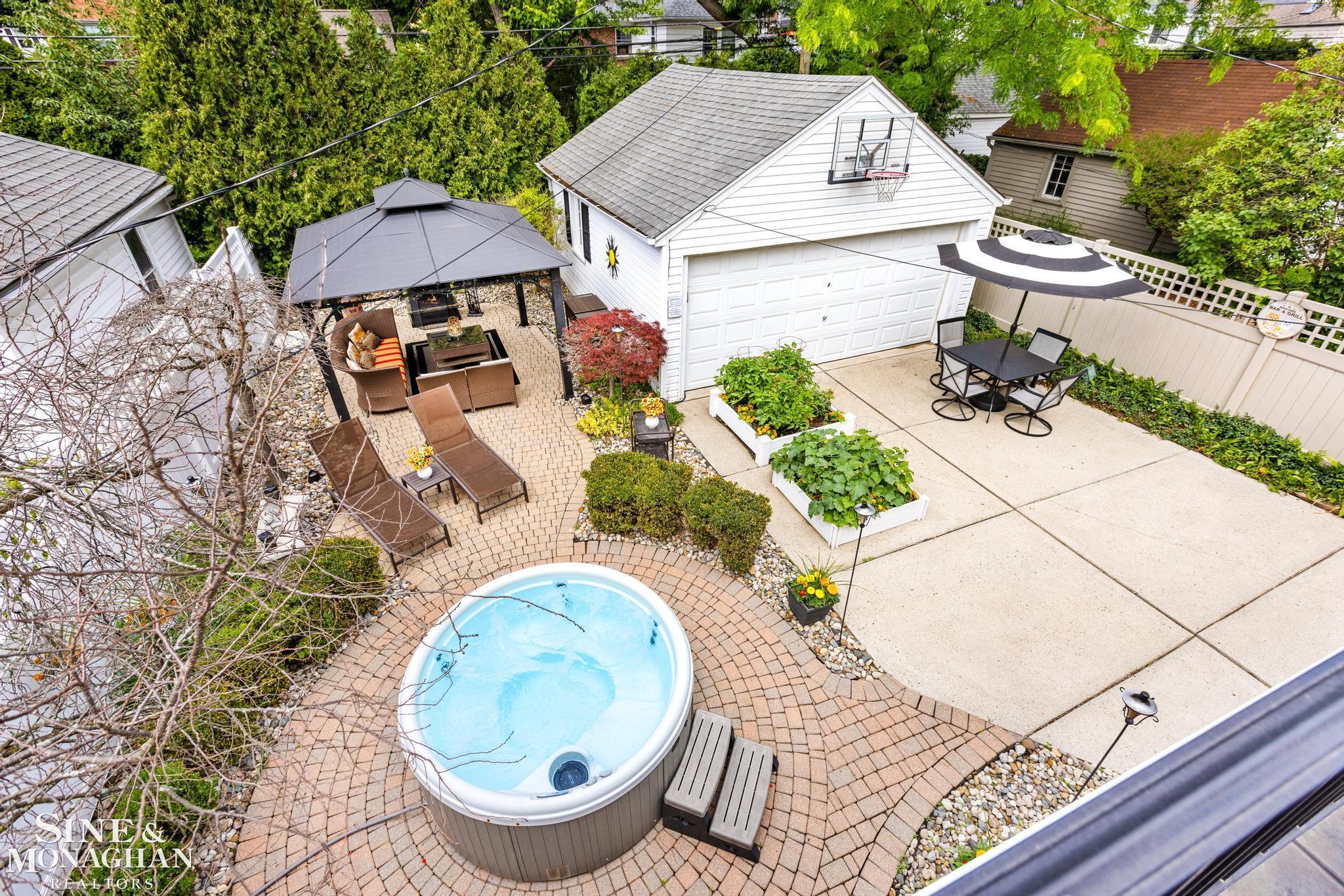 280 Merriweather Road Grosse Pointe, MI 48236 - Photo 22 of 36 50113617-21.JPG