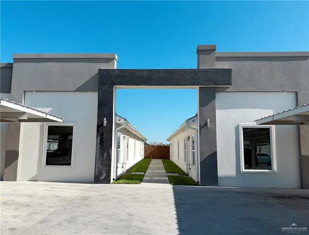 a view of a house with roof