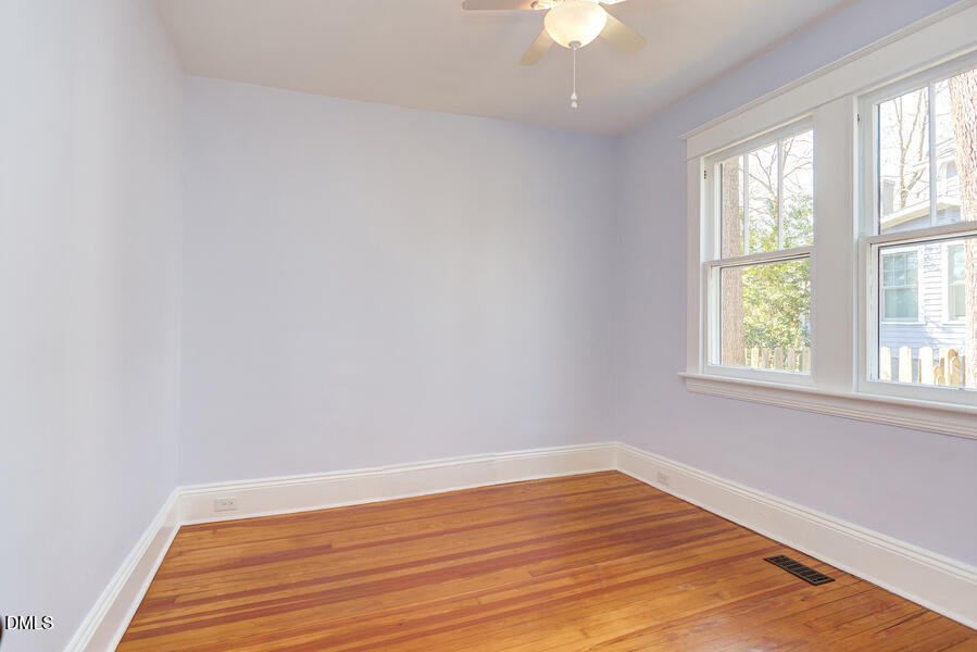 1007 West South Street Raleigh, NC 27603 - Photo 17 of 36 Guest Bedroom