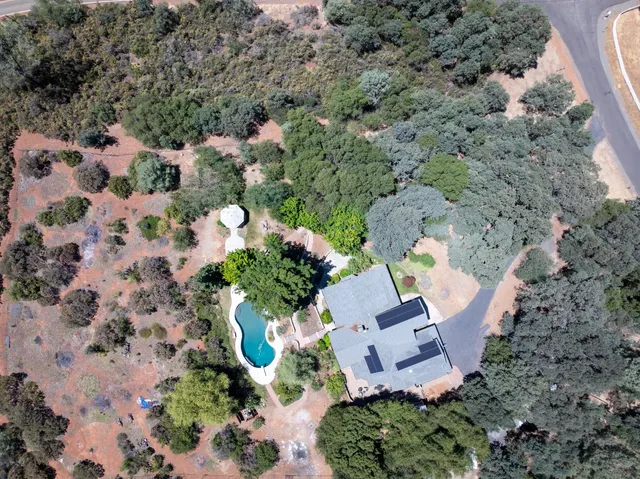 $1,400,000 | 2401 Sanford Drive, Rescue, CA 95672