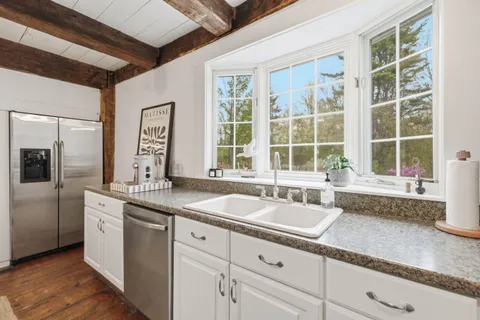$695,000 | 2671 Parade Road, Laconia, NH 03246