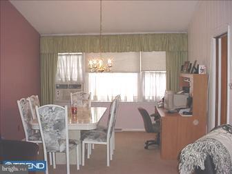 2002 Hemlock Road Norristown, PA 19403 - Photo 4 of 5 Gallery Image 4