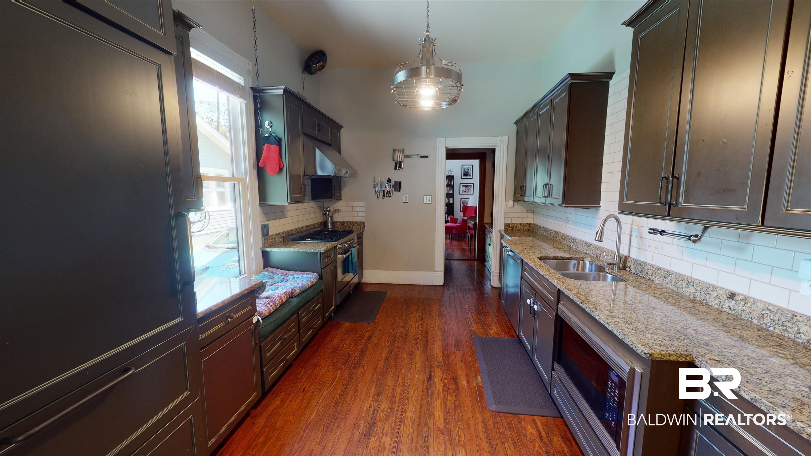 213 Grand Boulevard Mobile, AL 36607 - Photo 4 of 21