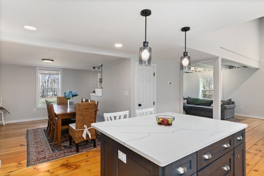 702 Main Street Boxford, MA 01921 - Photo 16 of 40