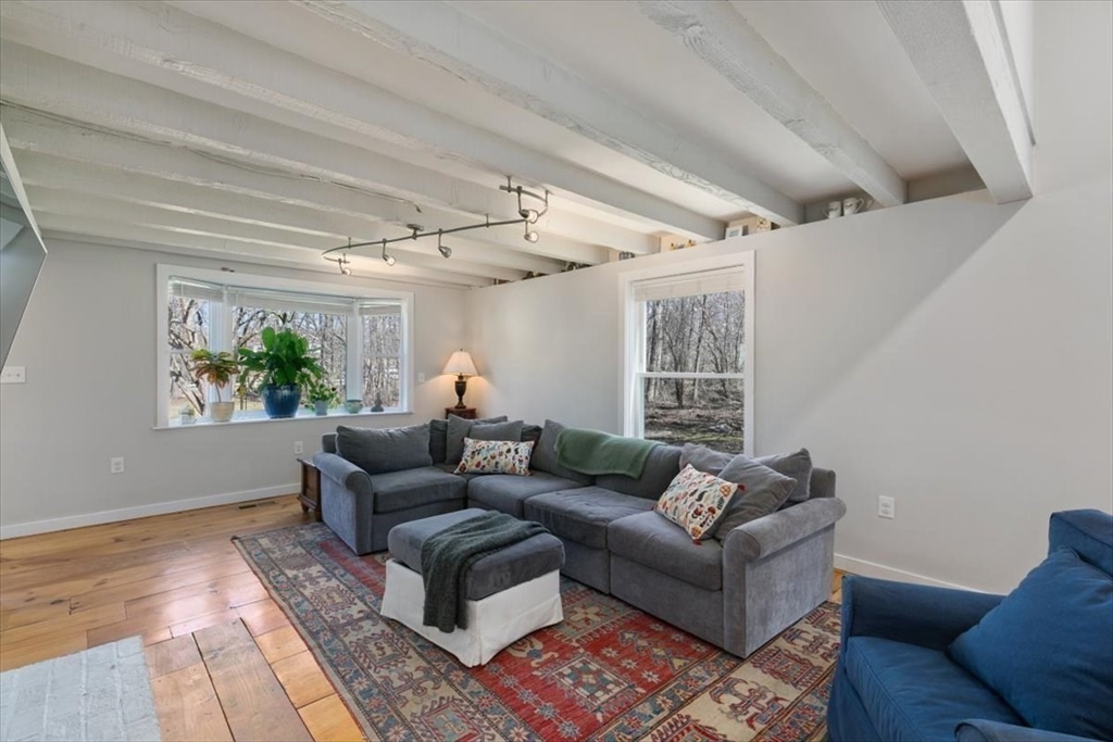 702 Main Street Boxford, MA 01921 - Photo 18 of 40