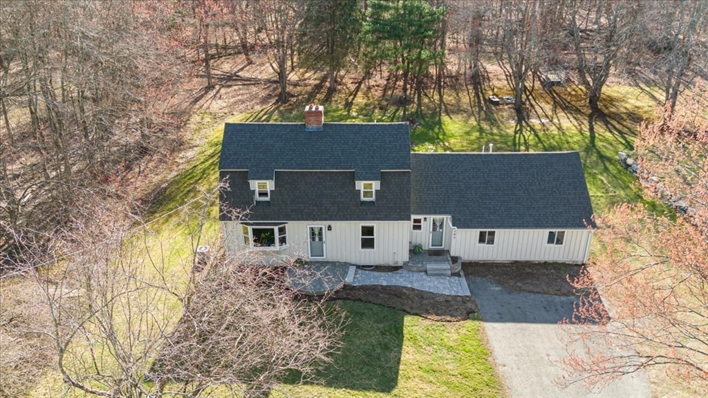 702 Main Street Boxford, MA 01921 - Photo 2 of 40