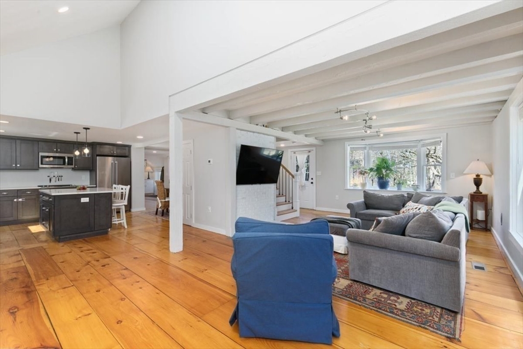 702 Main Street Boxford, MA 01921 - Photo 21 of 40