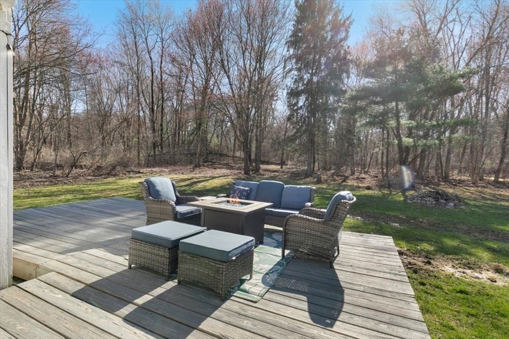 702 Main Street Boxford, MA 01921 - Photo 34 of 40