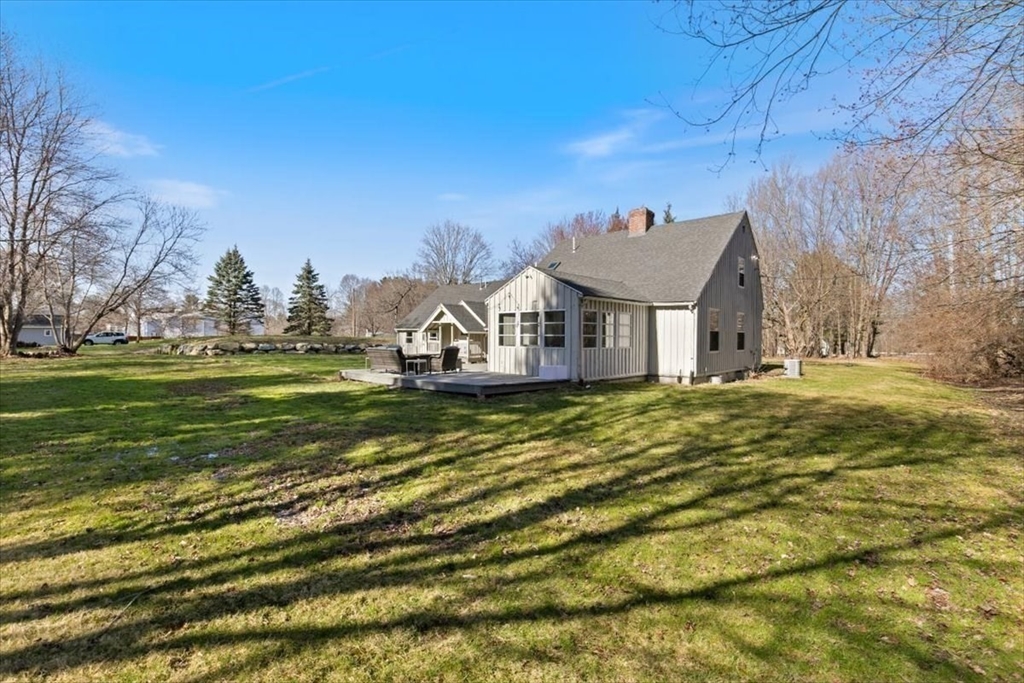 702 Main Street Boxford, MA 01921 - Photo 35 of 40