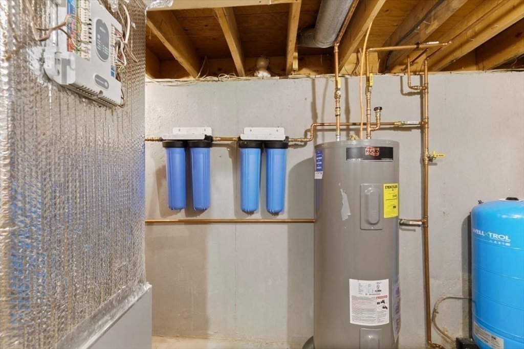 702 Main Street Boxford, MA 01921 - Photo 37 of 40