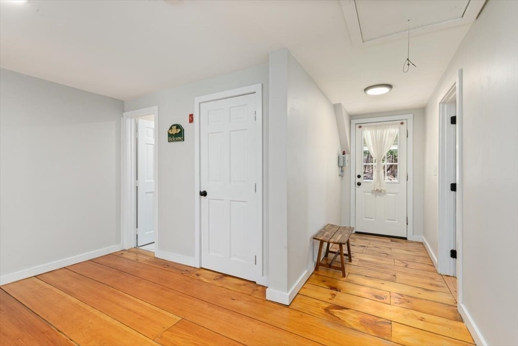 702 Main Street Boxford, MA 01921 - Photo 7 of 40