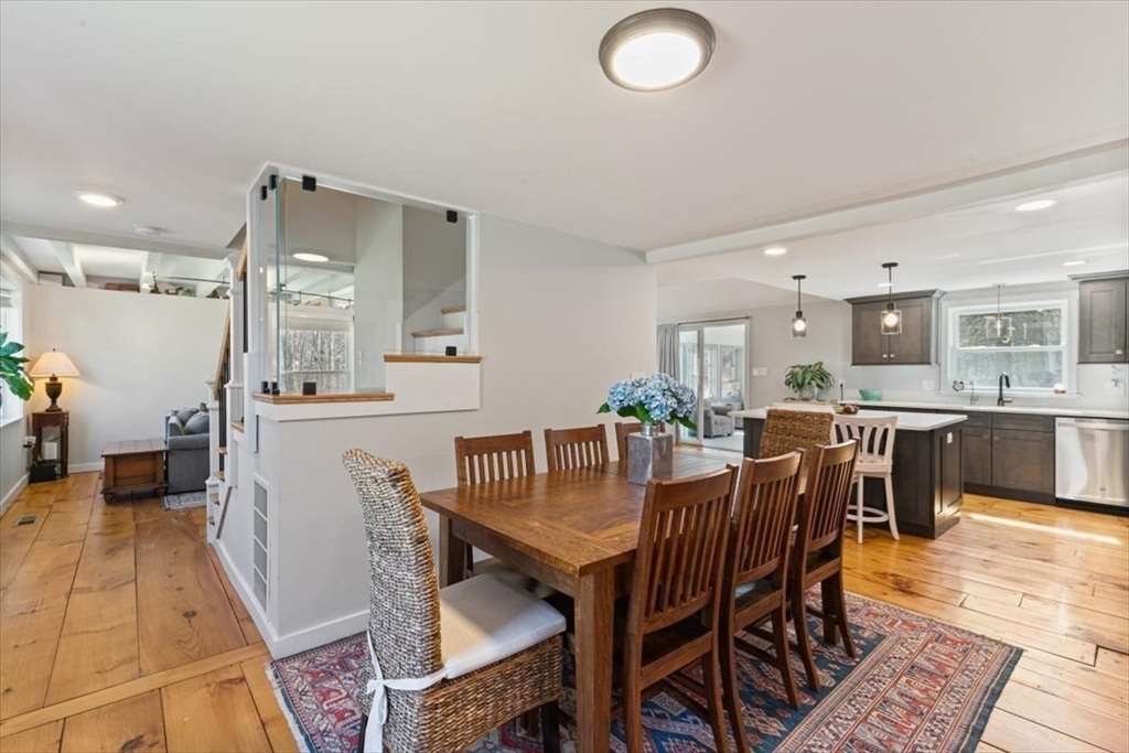 702 Main Street Boxford, MA 01921 - Photo 10 of 40