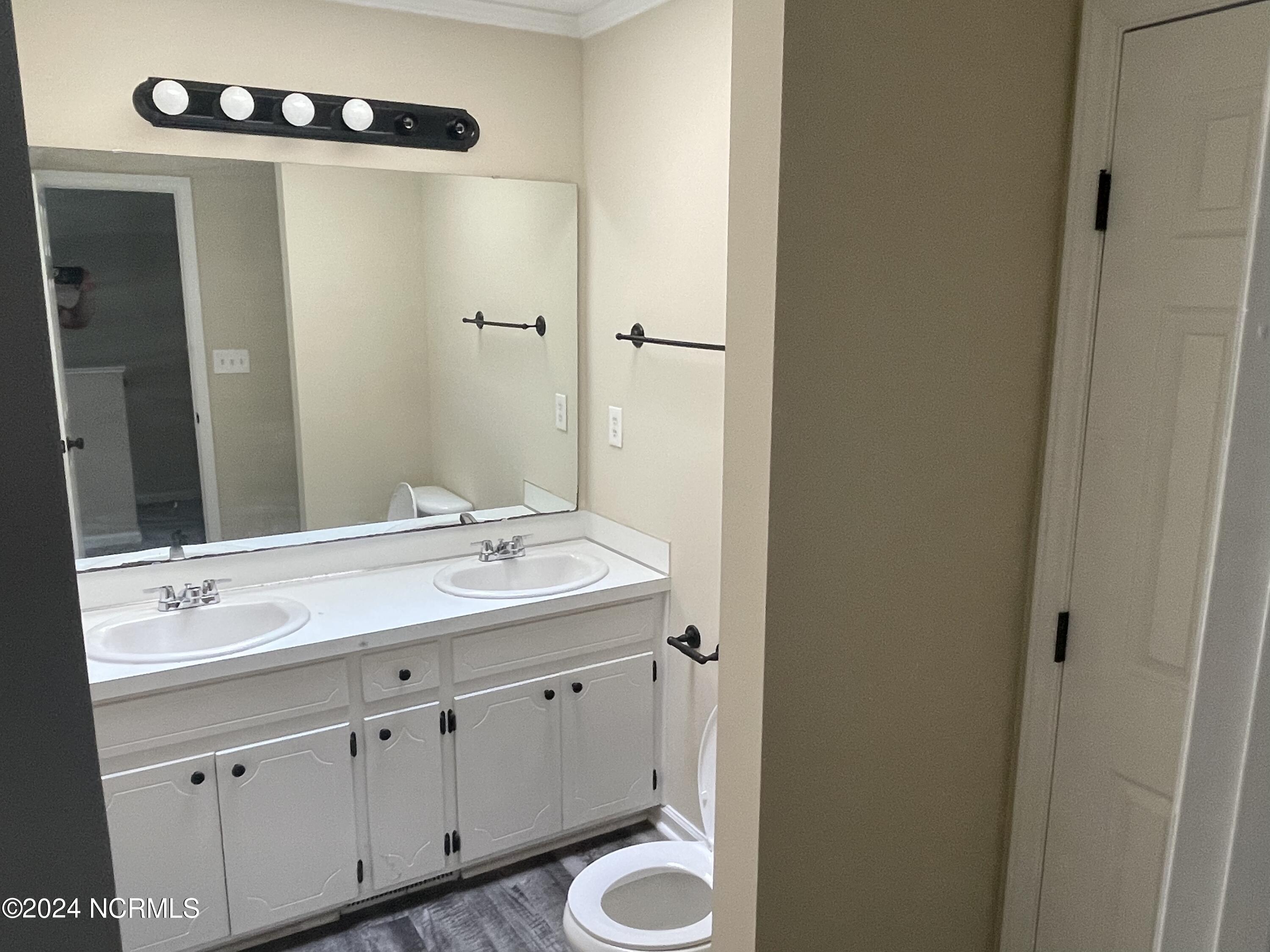 920 Spring Forest Road, Unit L 6 Greenville, NC 27834 - Photo 12 of 14 FA4AD379-A3ED-43F1-959F-4D2E2952A04F