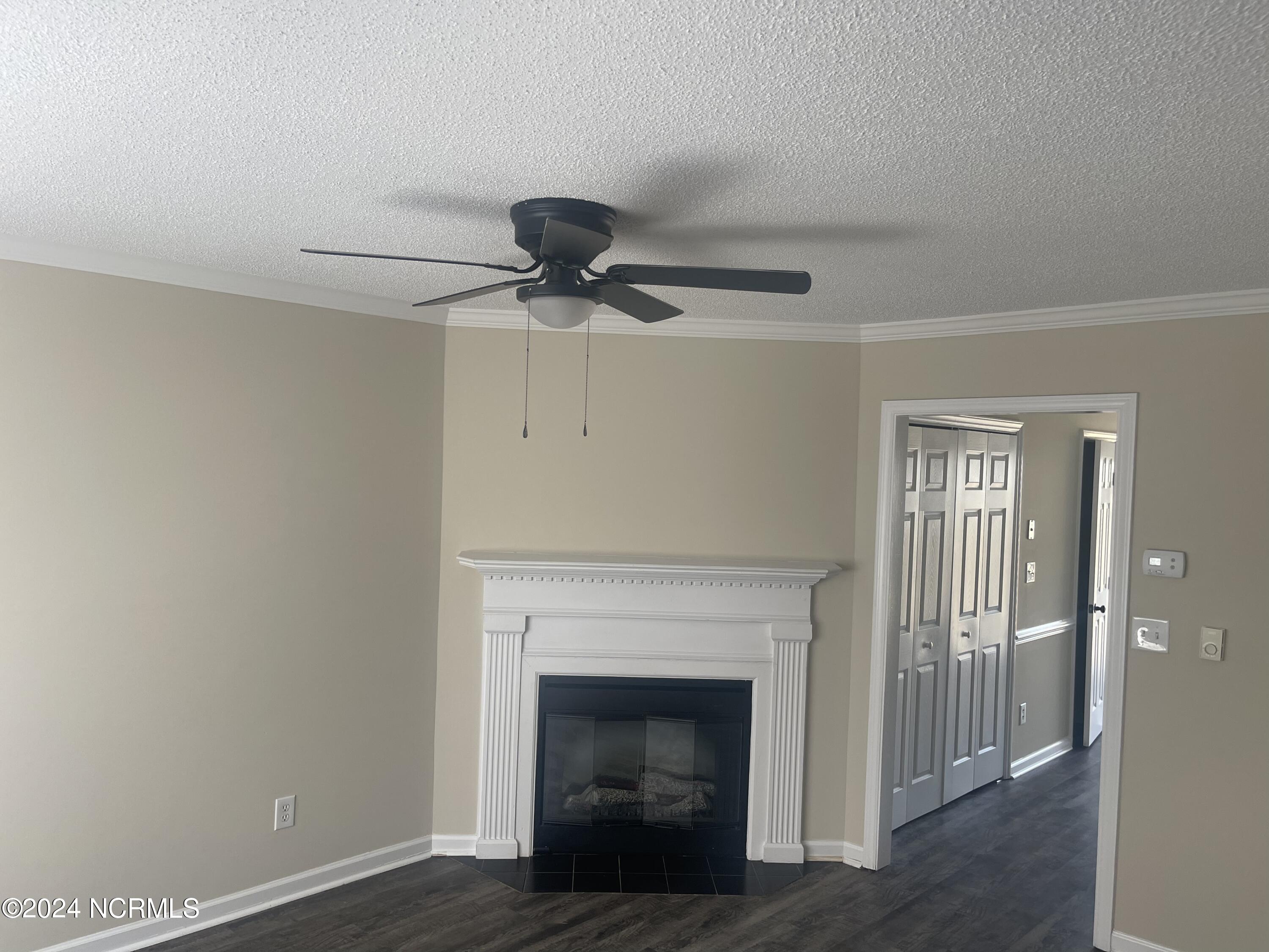 920 Spring Forest Road, Unit L 6 Greenville, NC 27834 - Photo 3 of 14 E7CF79B7-1C87-4A28-BFC1-289BF74922A8