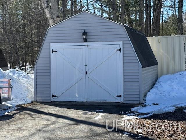 6841 M 75th M Road Escanaba, MI 49829 - Photo 3 of 23