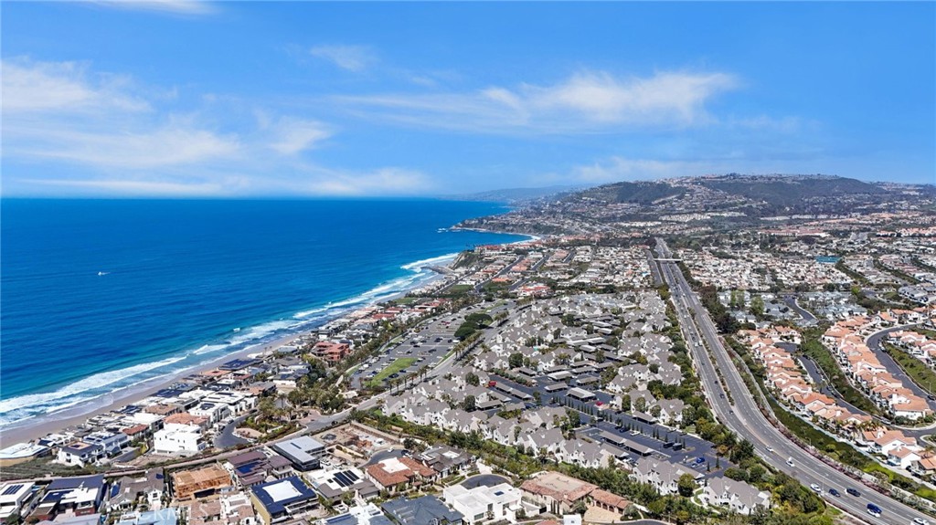 34403 Street Of The Green Lantern, Unit 2 Dana Point, CA 92629 - Photo 37 of 38 a view of a sky from a city