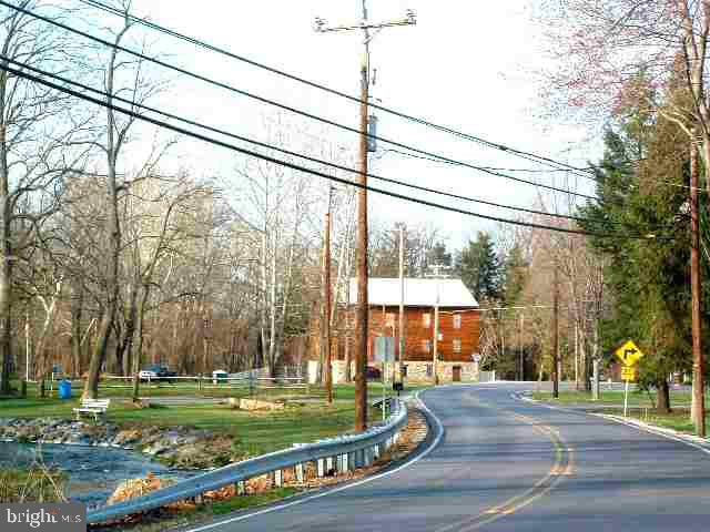 540 Pine Road Carlisle, PA 17015 - Photo 7 of 12 Gallery Image 7