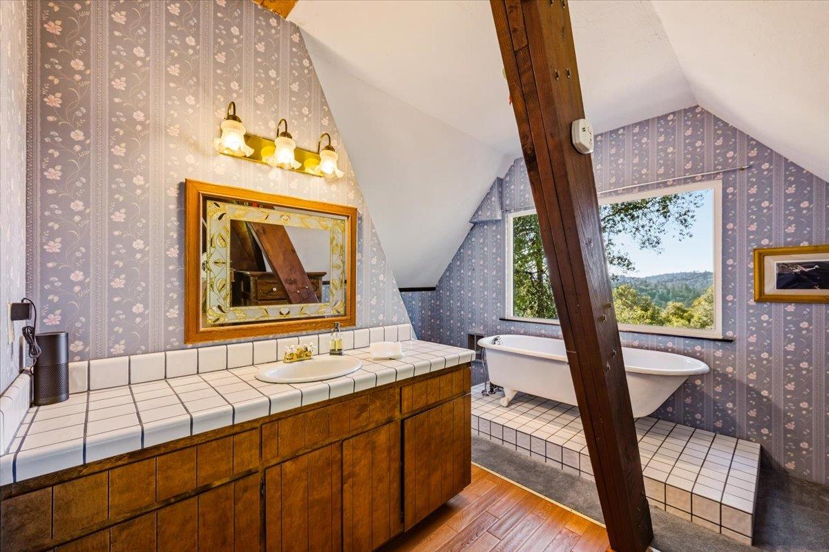 19235 Bumpy Road Grass Valley, CA 95949 - Photo 20 of 60