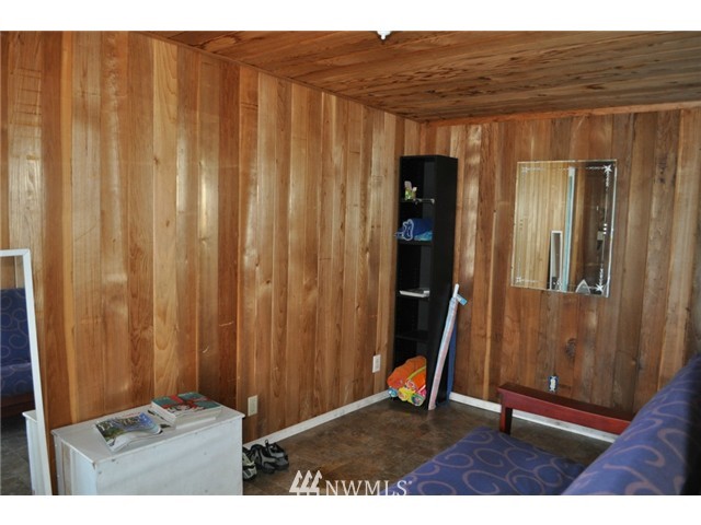 1115 Summit Lake Shore Road Northwest Olympia, WA 98502 - Photo 12 of 15 Gallery Image 12