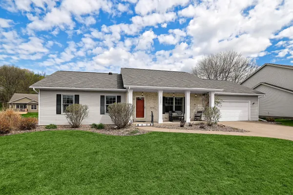 $474,900 | 1907 Evenson Drive, Onalaska, WI 54650