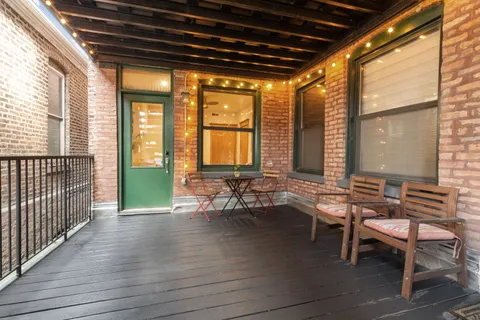 $580,000 | 1803 West Huron Street, Unit 2, Chicago, IL 60622