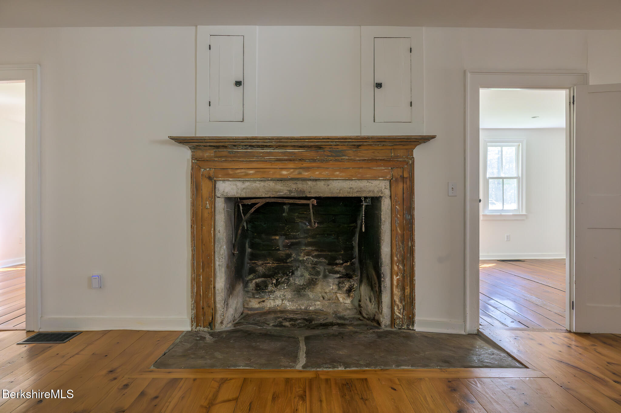 304 Hickey Hill Road Sheffield, MA 01257 - Photo 22 of 60 FIREPLACE