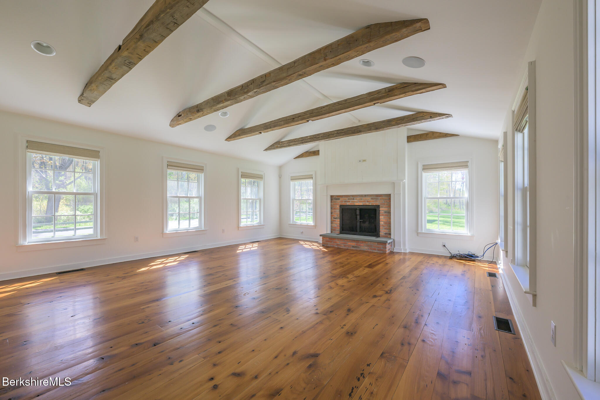 304 Hickey Hill Road Sheffield, MA 01257 - Photo 28 of 60 LIVING ROOM