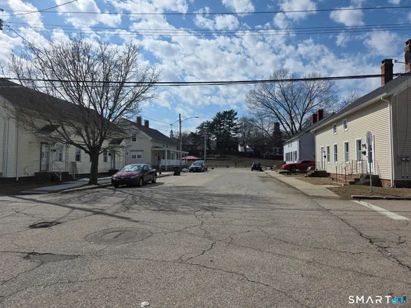 $399,000 | 46-48 South A Street, Norwich, CT 06380